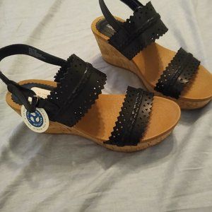Baretraps sandals size 7 1/2m